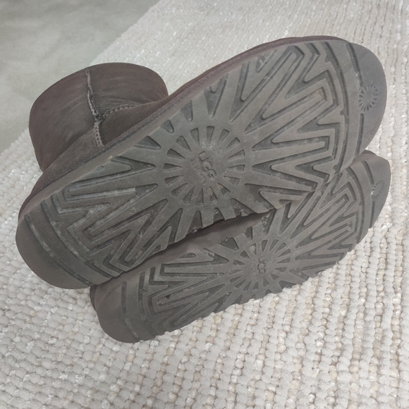 Great condition UGGs - Picture 6 of 6